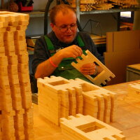 Vogelhaus Bausatz (groß), Biberschwanz grau